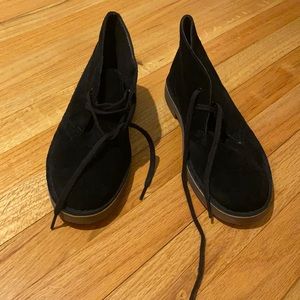 Like new Clarks Suede Black Boots